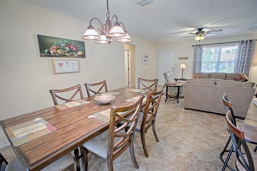 En Renta: $2,325 (3 camas, 2 baños, 1392 Pies cuadrados)