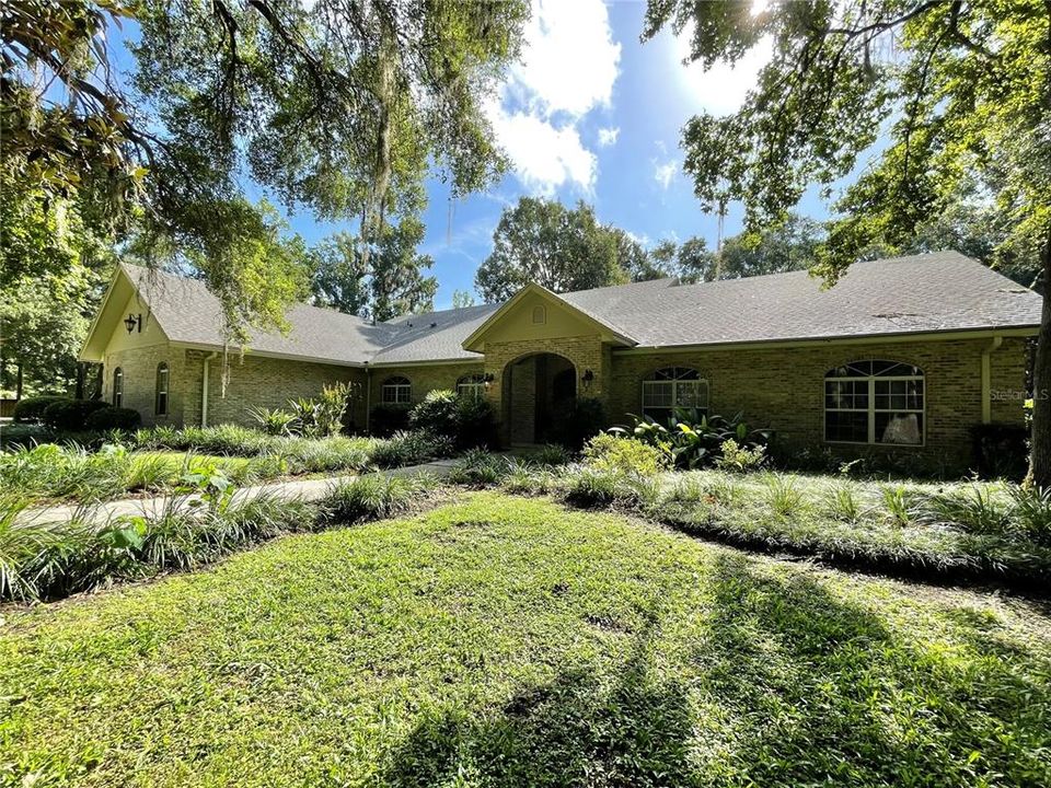 待售: $999,900 (5 贝兹, 3 浴室, 4820 平方英尺)