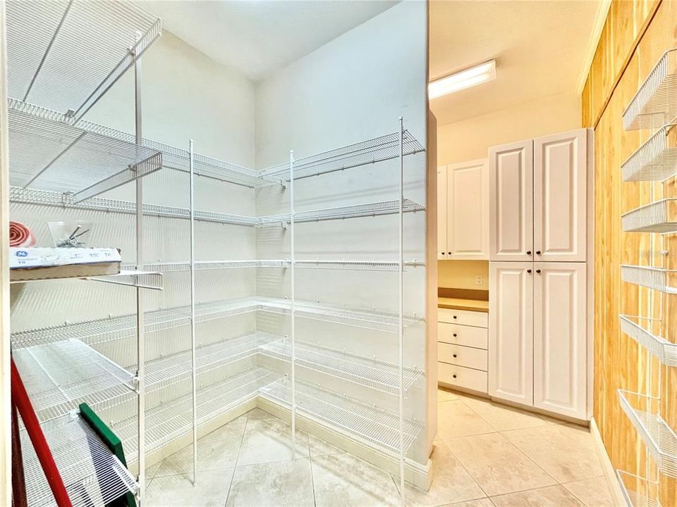 待售: $999,900 (5 贝兹, 3 浴室, 4820 平方英尺)