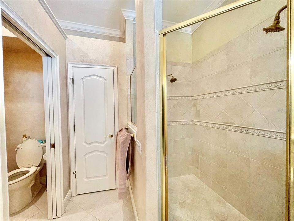 待售: $999,900 (5 贝兹, 3 浴室, 4820 平方英尺)