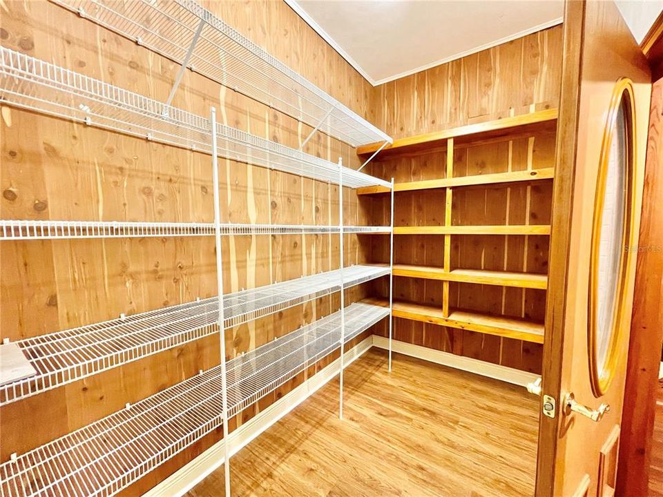 待售: $999,900 (5 贝兹, 3 浴室, 4820 平方英尺)