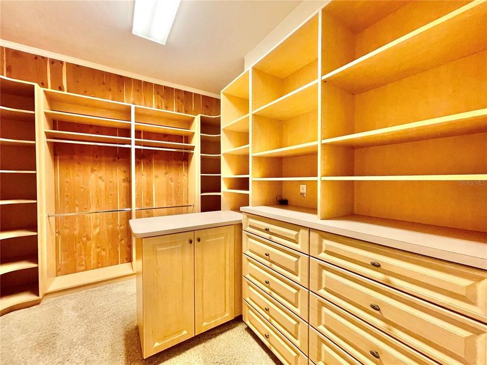 待售: $999,900 (5 贝兹, 3 浴室, 4820 平方英尺)