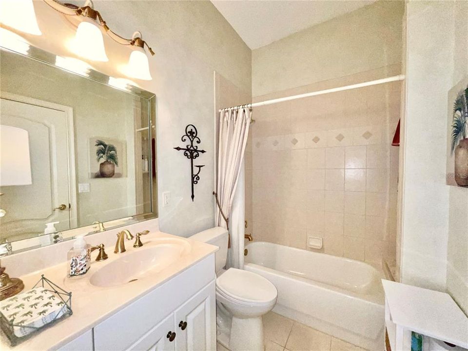 待售: $999,900 (5 贝兹, 3 浴室, 4820 平方英尺)