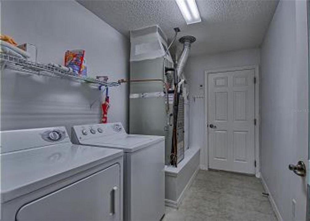 For Rent: $2,480 (3 beds, 2 baths, 1392 Square Feet)