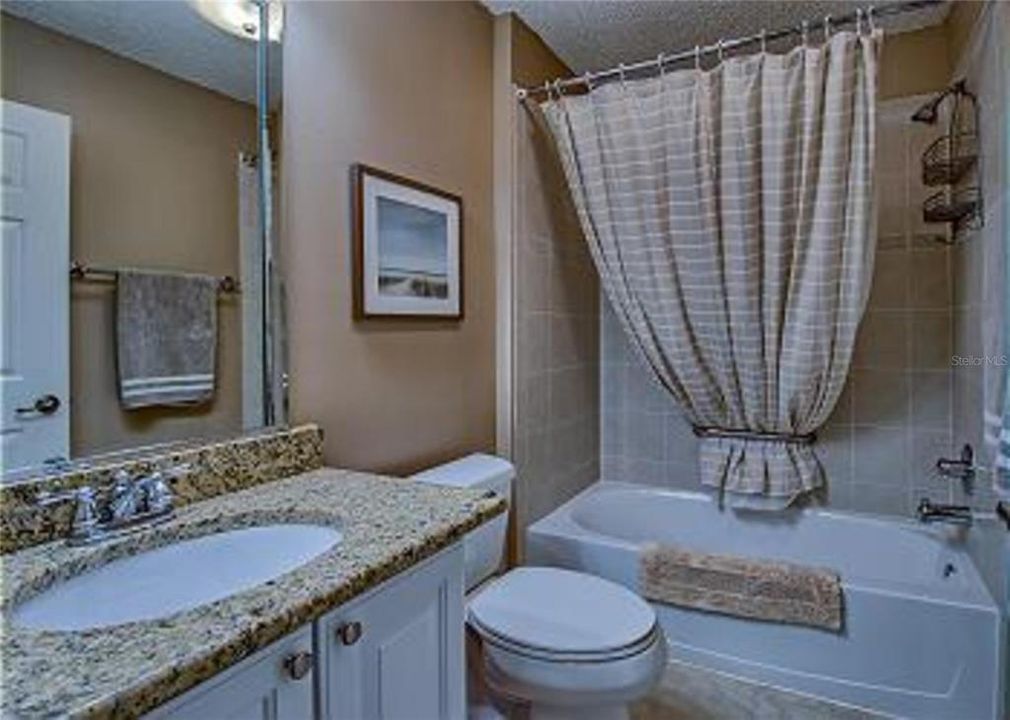 For Rent: $2,480 (3 beds, 2 baths, 1392 Square Feet)