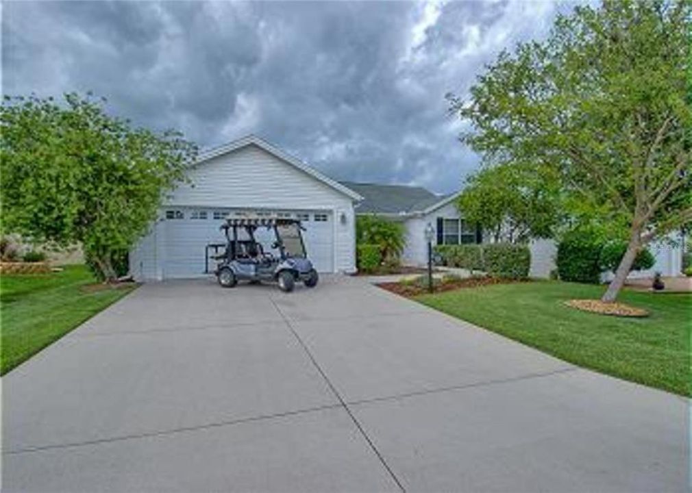 For Rent: $2,480 (3 beds, 2 baths, 1392 Square Feet)