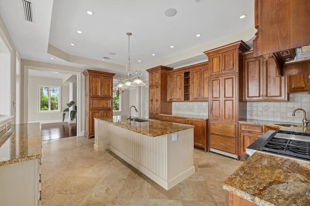 En Venta: $15,950,000 (6 camas, 6 baños, 7535 Pies cuadrados)