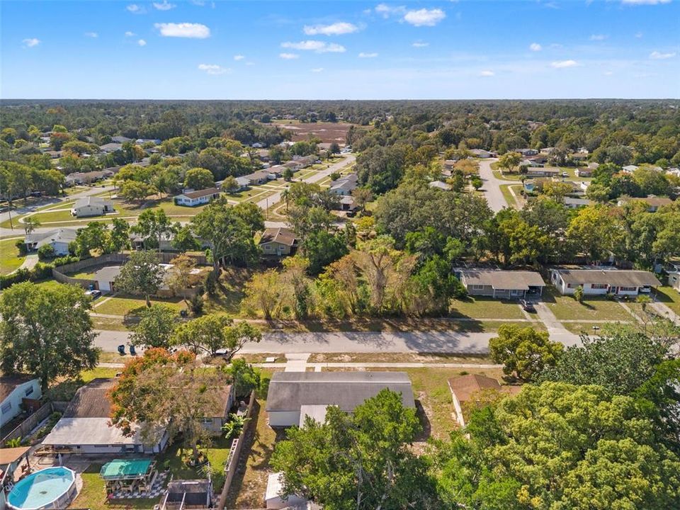 For Sale: $227,000 (2 beds, 1 baths, 1016 Square Feet)