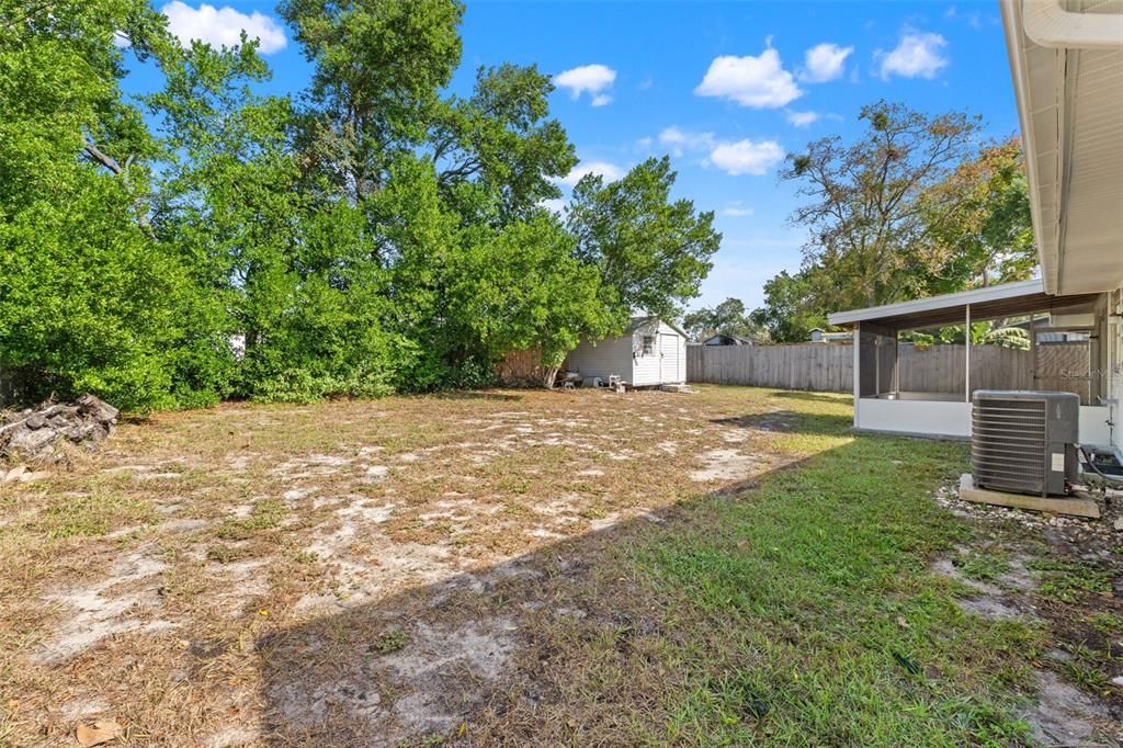 For Sale: $227,000 (2 beds, 1 baths, 1016 Square Feet)