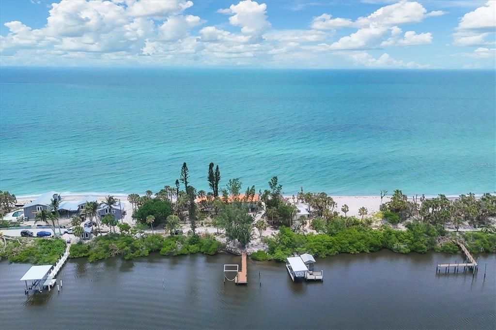 待售: $2,900,000 (0.92 acres)