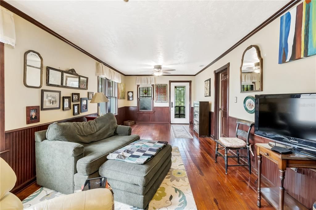 Activo con contrato: $270,000 (2 camas, 1 baños, 1232 Pies cuadrados)