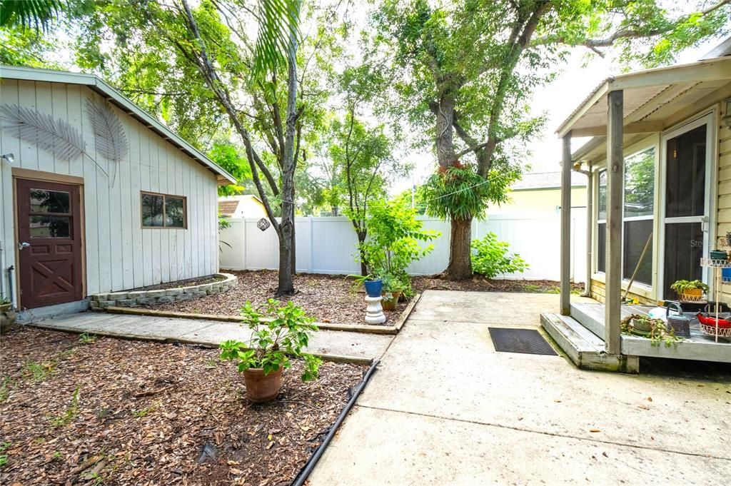 Activo con contrato: $270,000 (2 camas, 1 baños, 1232 Pies cuadrados)