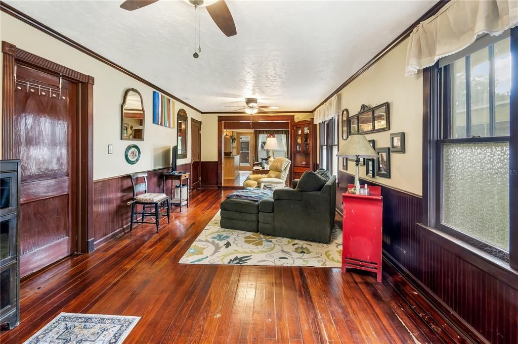 Activo con contrato: $270,000 (2 camas, 1 baños, 1232 Pies cuadrados)