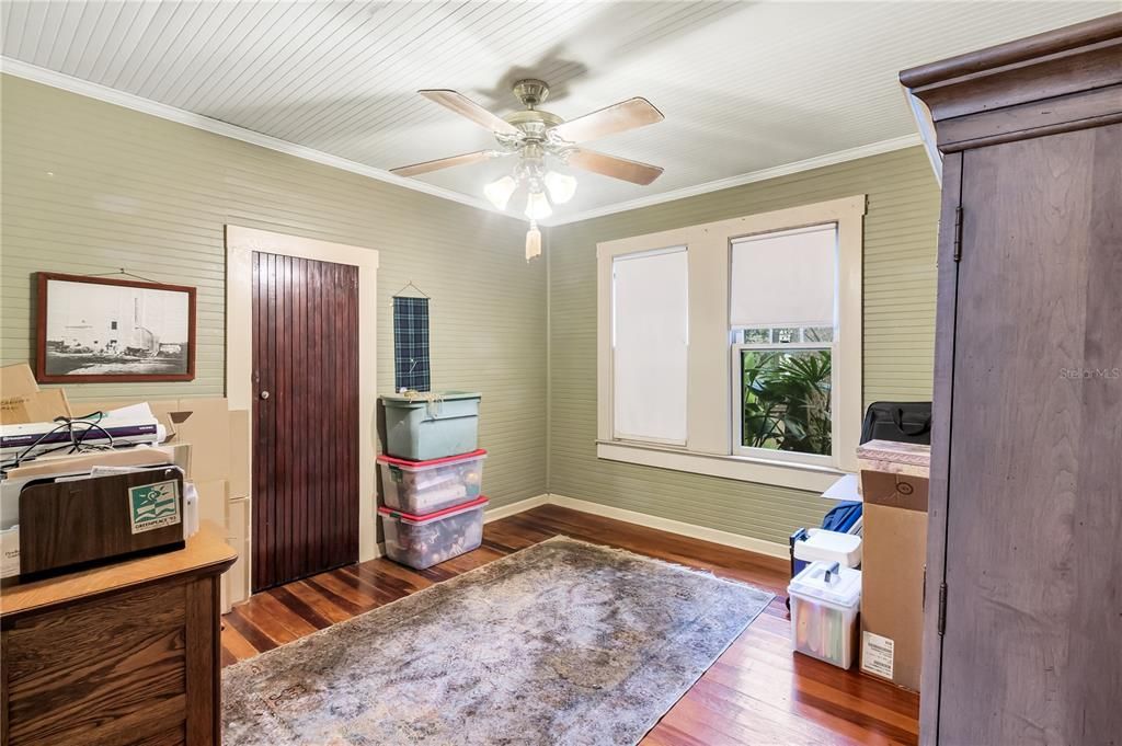 Activo con contrato: $270,000 (2 camas, 1 baños, 1232 Pies cuadrados)