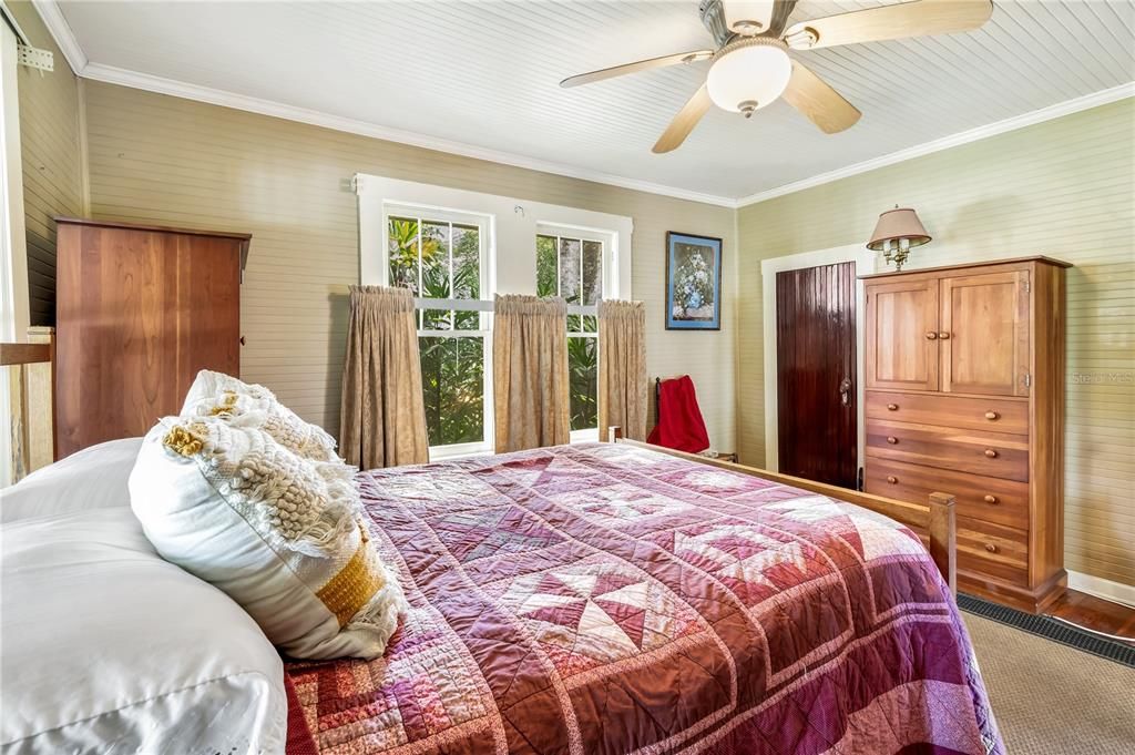 Activo con contrato: $270,000 (2 camas, 1 baños, 1232 Pies cuadrados)