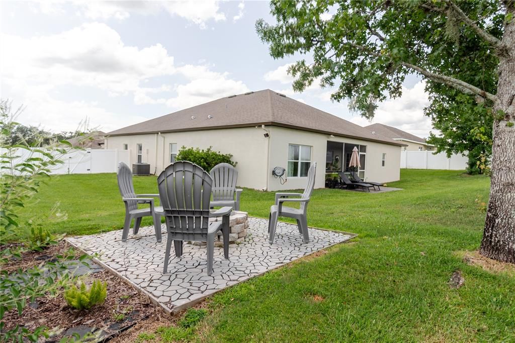 En Venta: $550,000 (4 camas, 3 baños, 2623 Pies cuadrados)