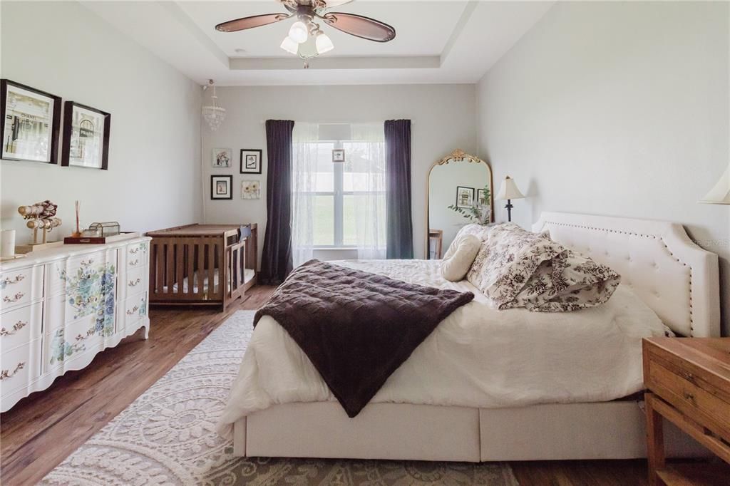 En Venta: $550,000 (4 camas, 3 baños, 2623 Pies cuadrados)