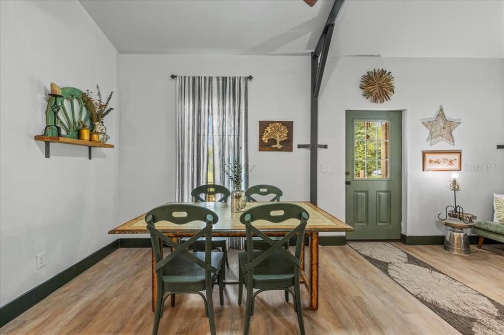 待售: $489,900 (2 贝兹, 2 浴室, 1500 平方英尺)