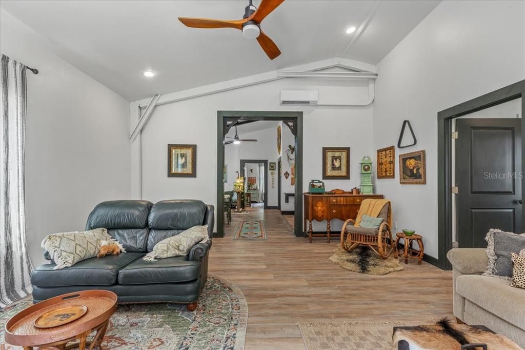 待售: $489,900 (2 贝兹, 2 浴室, 1500 平方英尺)