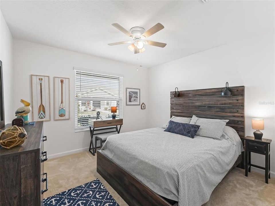 В аренду: $3,100 (3 спален, 2 ванн, 1451 Квадратных фут)