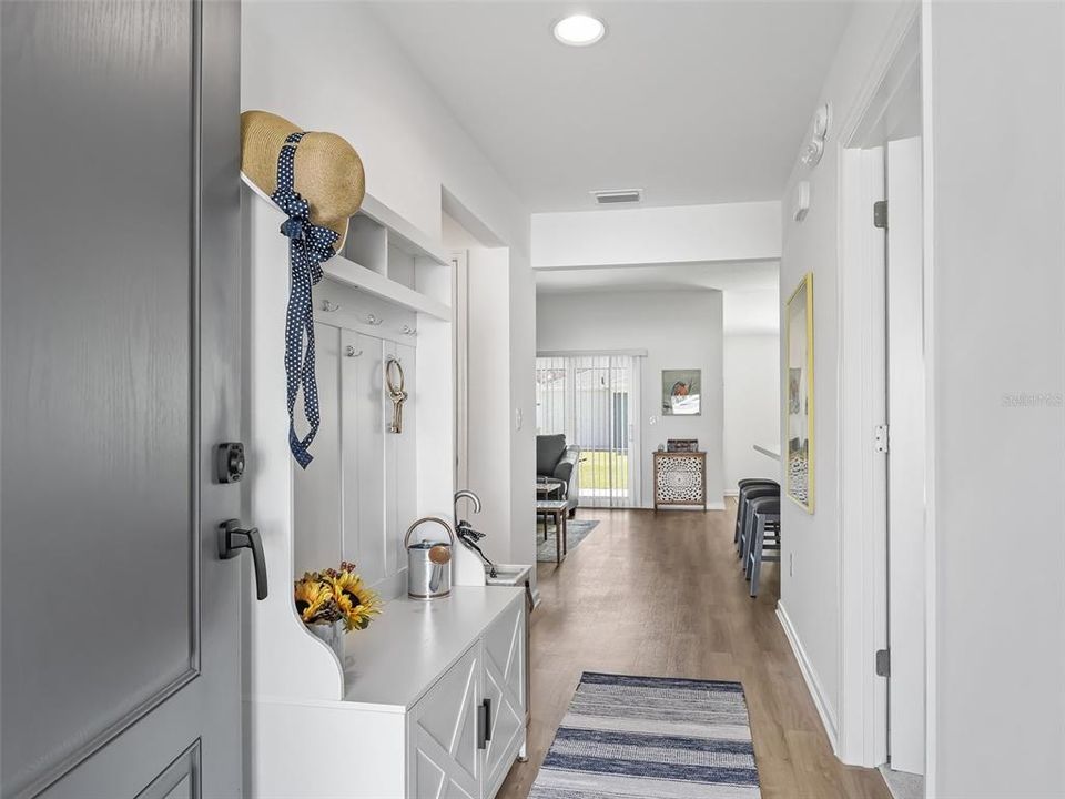 В аренду: $3,100 (3 спален, 2 ванн, 1451 Квадратных фут)