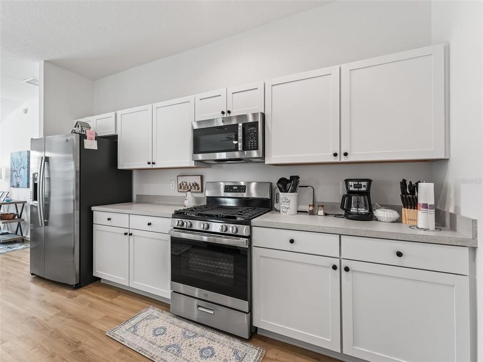 В аренду: $3,100 (3 спален, 2 ванн, 1451 Квадратных фут)