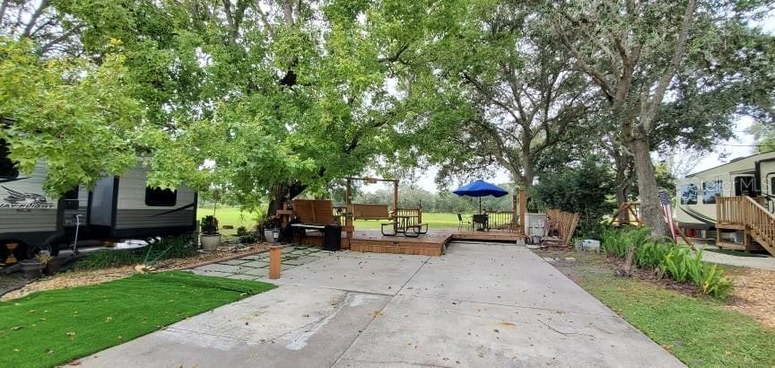 На продажу: $167,000 (0.06 acres)