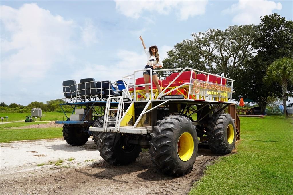 На продажу: $167,000 (0.06 acres)