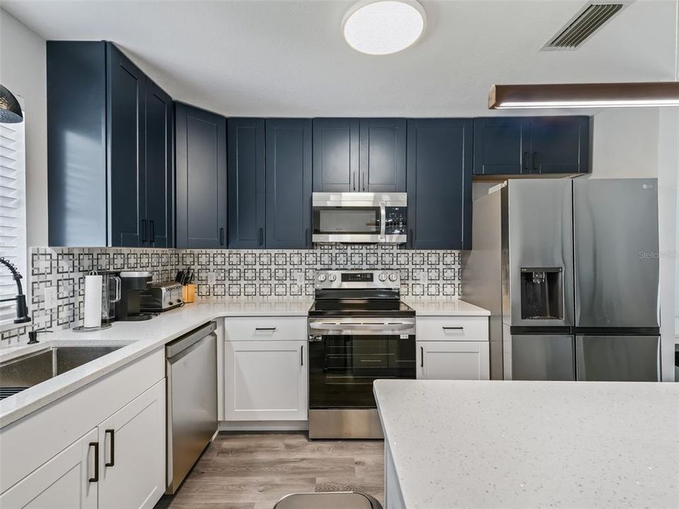 В аренду: $2,325 (2 спален, 2 ванн, 1144 Квадратных фут)