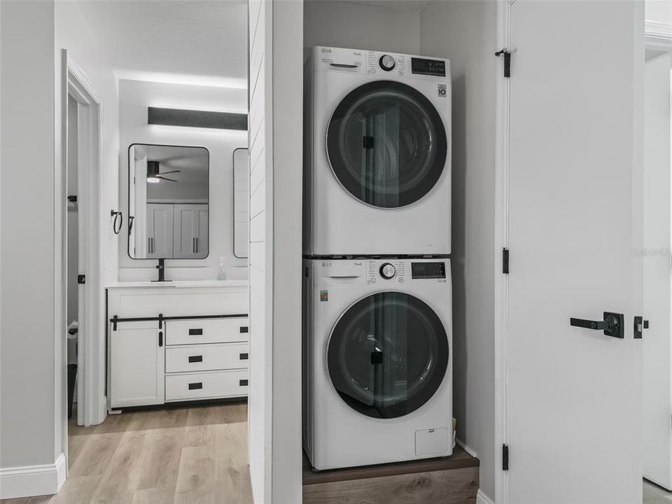 В аренду: $2,325 (2 спален, 2 ванн, 1144 Квадратных фут)