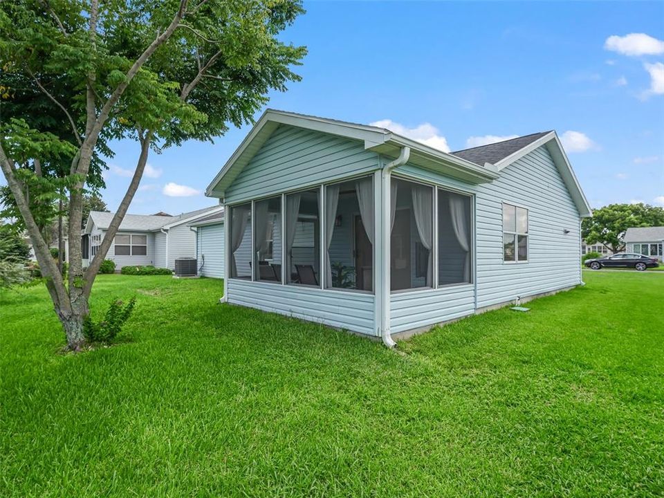 В аренду: $2,325 (2 спален, 2 ванн, 1144 Квадратных фут)