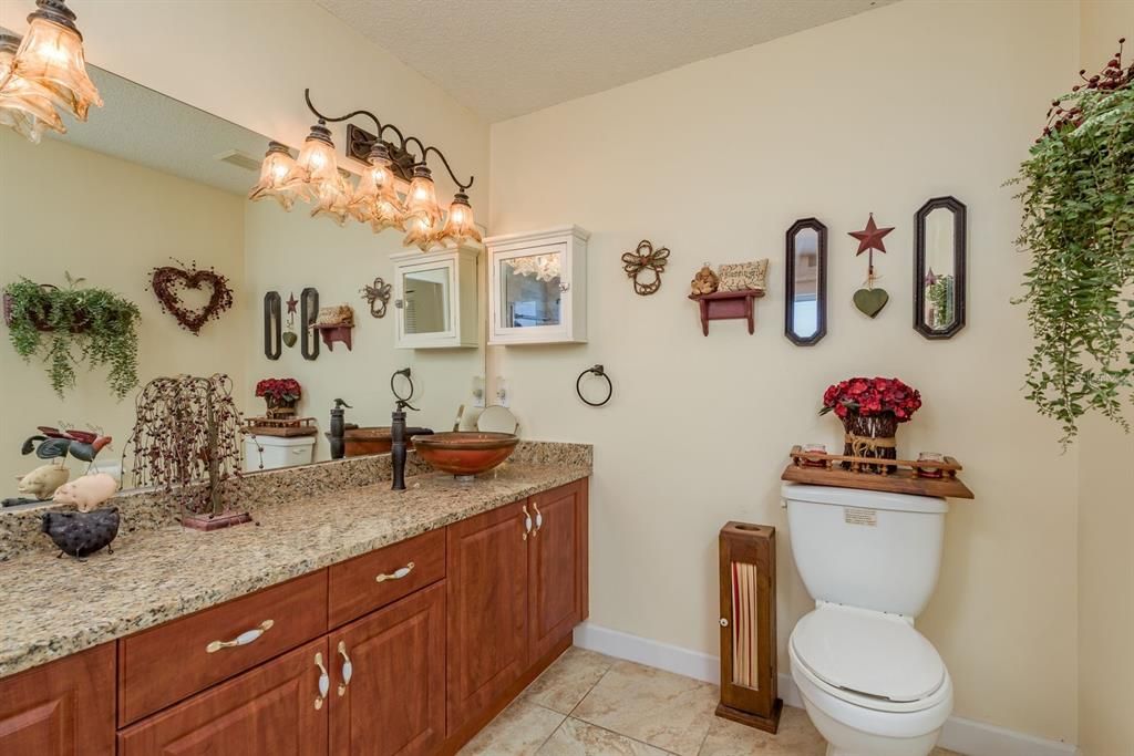 Active With Contract: $265,000 (2 beds, 2 baths, 1788 Square Feet)