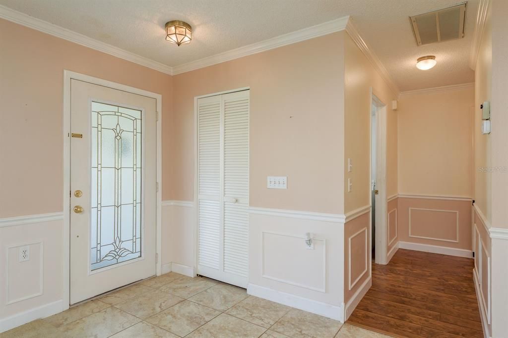 Active With Contract: $265,000 (2 beds, 2 baths, 1788 Square Feet)