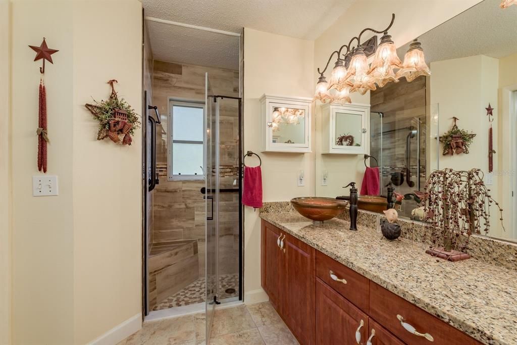 Active With Contract: $265,000 (2 beds, 2 baths, 1788 Square Feet)