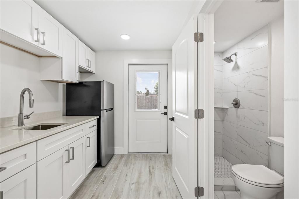 Под контрактом: $975,000 (0 спален, 0 ванн, 1928 Квадратных фут)