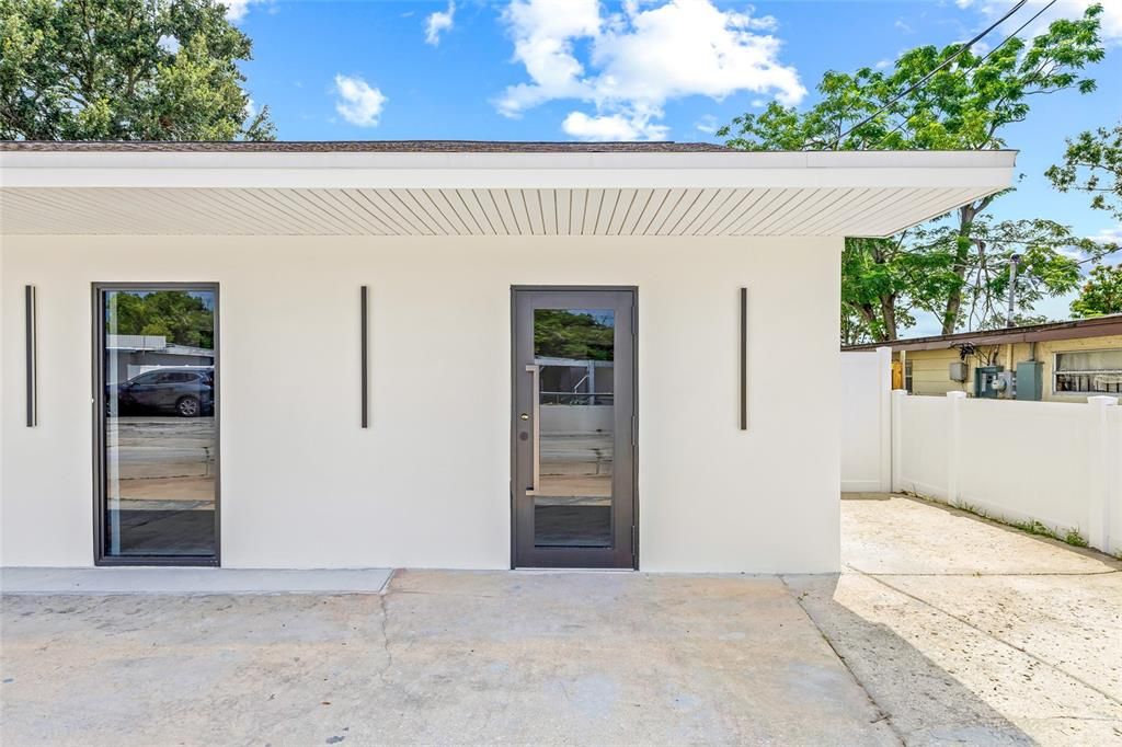 Под контрактом: $975,000 (0 спален, 0 ванн, 1928 Квадратных фут)