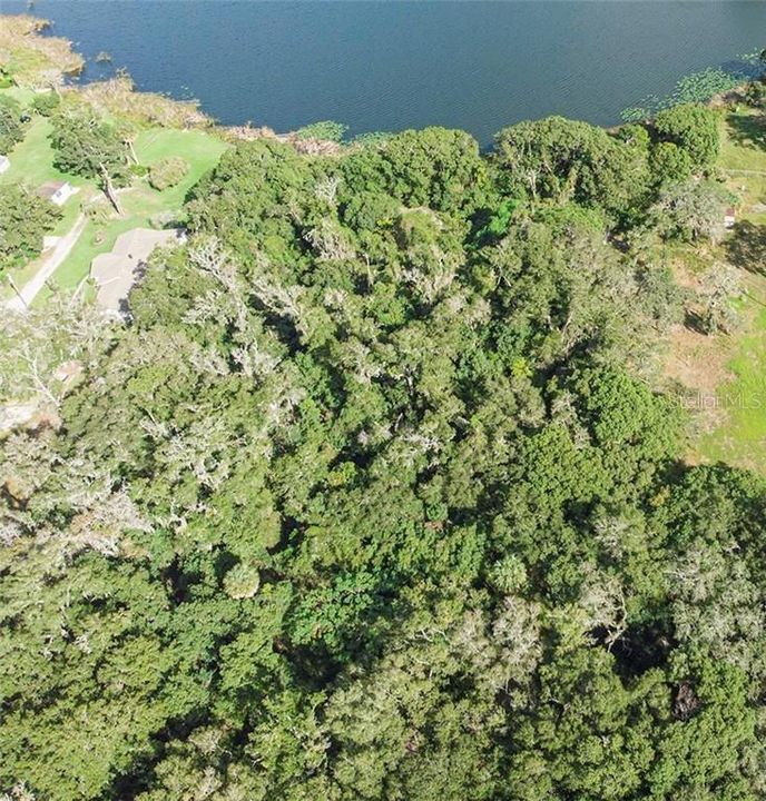 На продажу: $425,000 (1.57 acres)