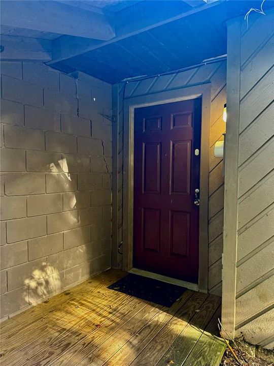 For Rent: $1,000 (2 beds, 1 baths, 788 Square Feet)