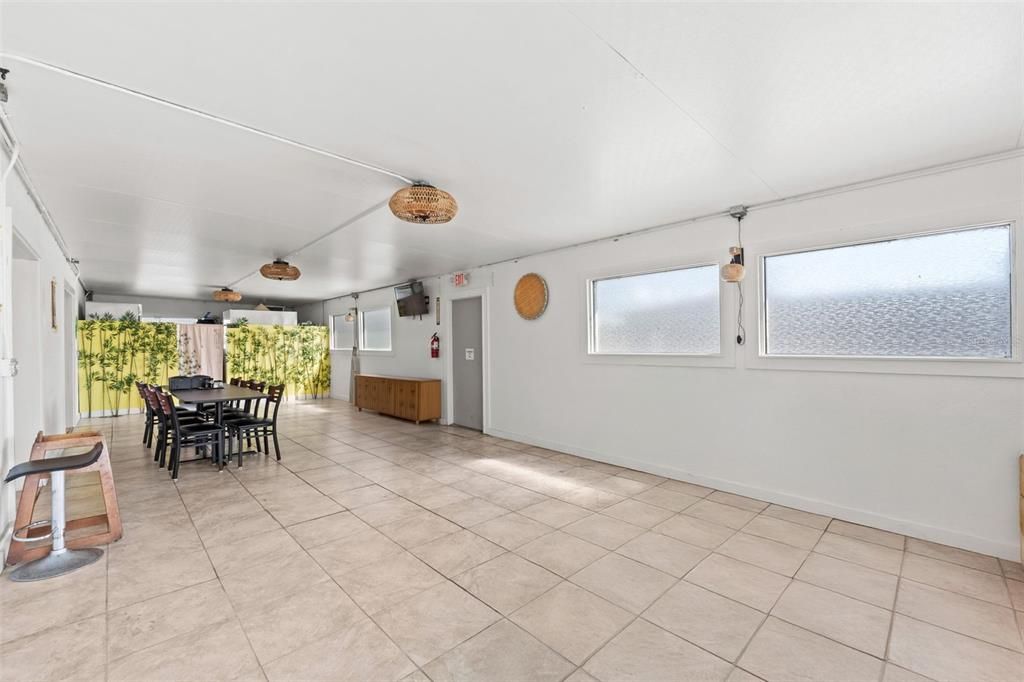 待售: $820,000 (0 贝兹, 0 浴室, 4764 平方英尺)