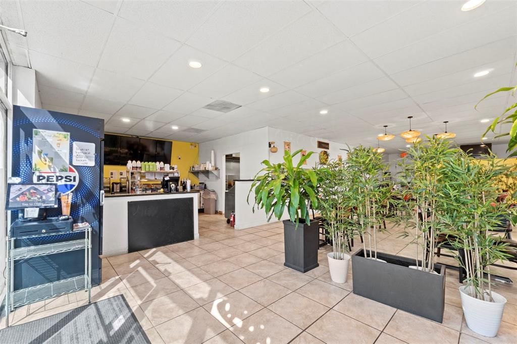 待售: $820,000 (0 贝兹, 0 浴室, 4764 平方英尺)