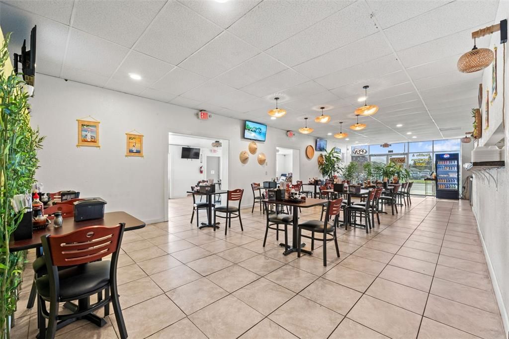 待售: $820,000 (0 贝兹, 0 浴室, 4764 平方英尺)