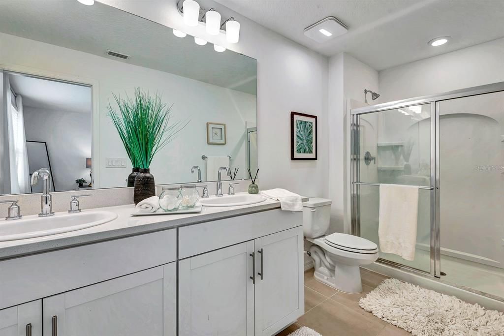 На продажу: $380,000 (3 спален, 2 ванн, 1593 Квадратных фут)