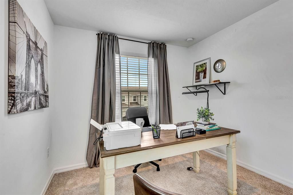 На продажу: $380,000 (3 спален, 2 ванн, 1593 Квадратных фут)