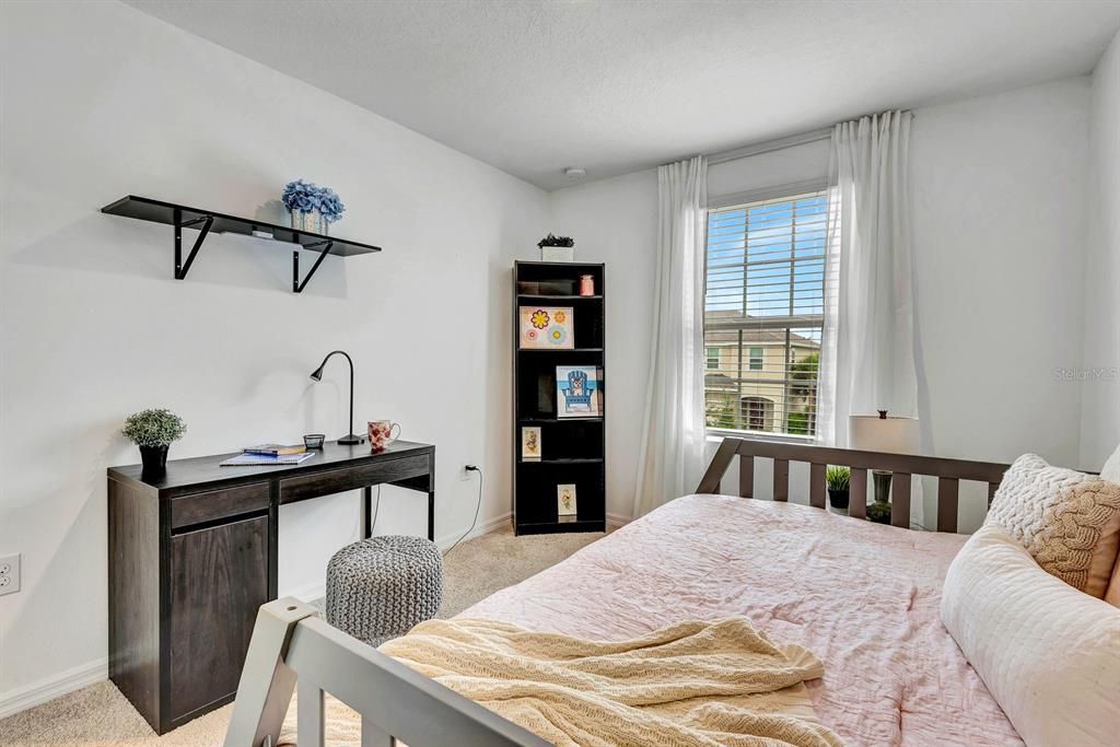 На продажу: $380,000 (3 спален, 2 ванн, 1593 Квадратных фут)