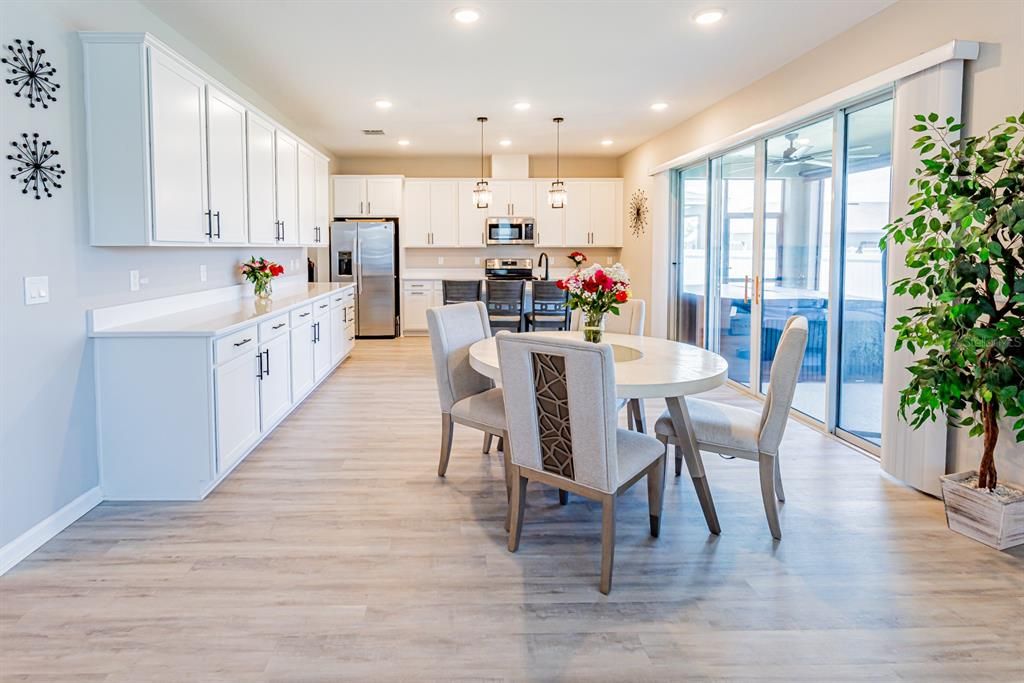 待售: $513,500 (5 贝兹, 3 浴室, 3030 平方英尺)