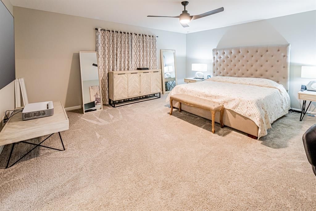 待售: $513,500 (5 贝兹, 3 浴室, 3030 平方英尺)