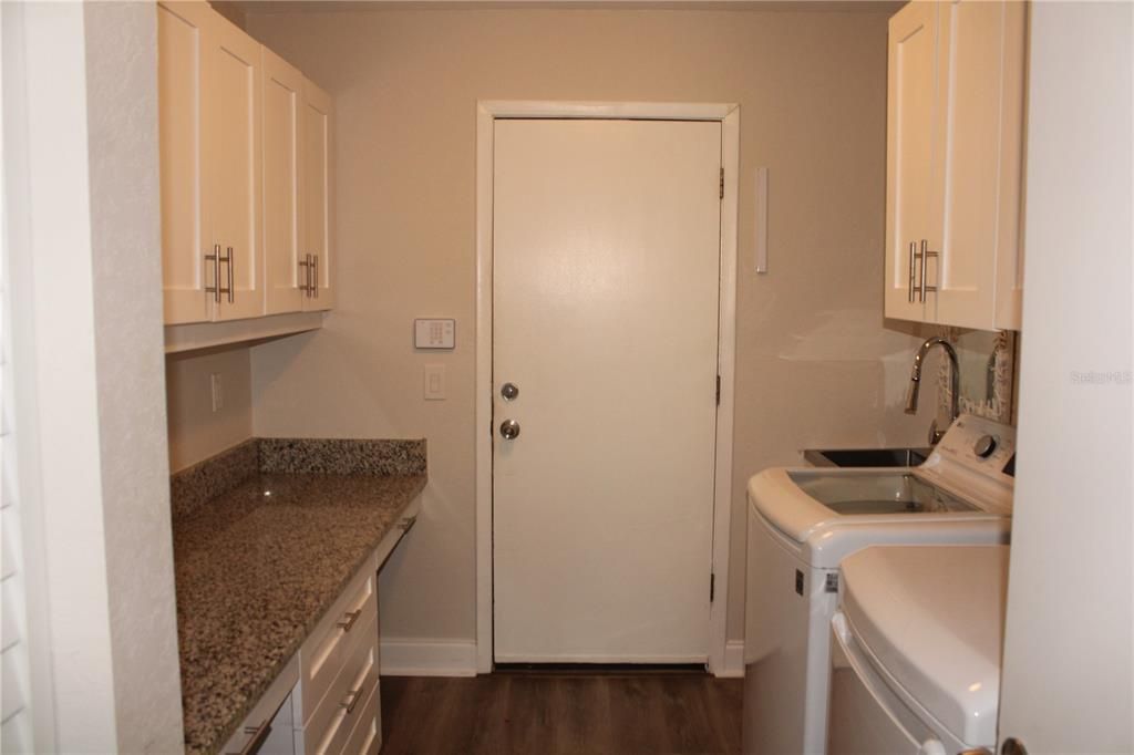For Rent: $3,995 (3 beds, 2 baths, 2319 Square Feet)