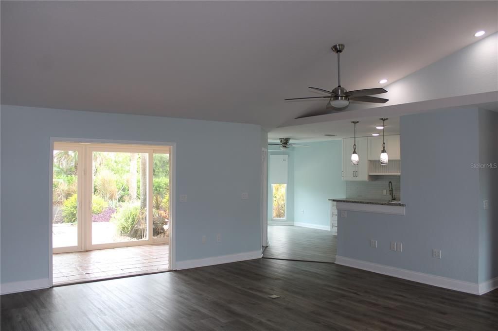 For Rent: $3,995 (3 beds, 2 baths, 2319 Square Feet)