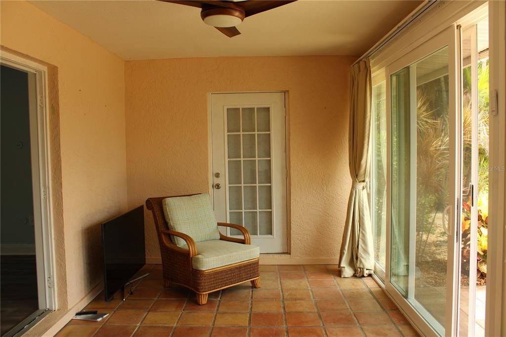 For Rent: $3,995 (3 beds, 2 baths, 2319 Square Feet)