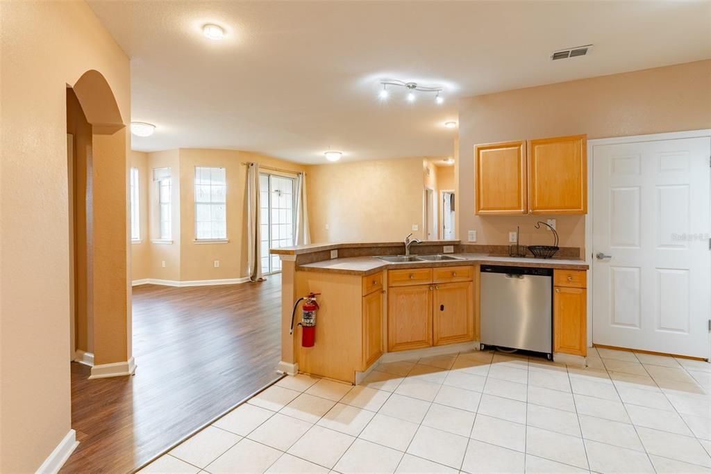 En Venta: $197,000 (3 camas, 2 baños, 1542 Pies cuadrados)